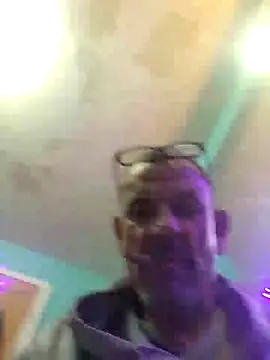 Snapshot of deepstroker42071 chatting on December 12, 2024, 1:06 pm deepstroker42071 online show from December 12, 2024, 1:06 pm