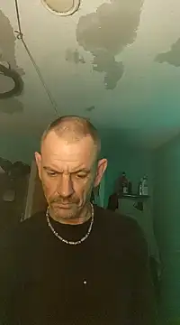 deepstroker42071 online show from January 9, 2025, 2:01 am