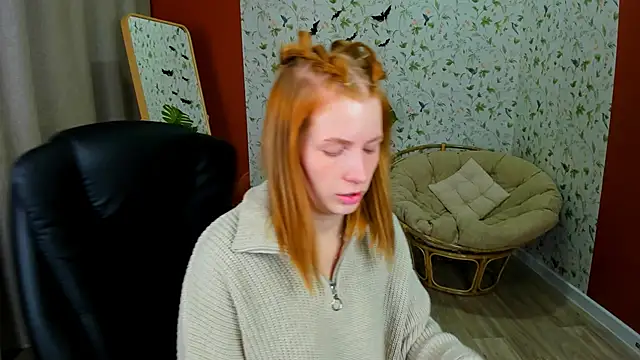 Mira  Blush online show from October 23, 2025, 1:32 pm