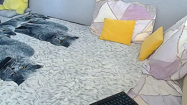 KathrineBerry online show from March 1, 2025, 4:37 am