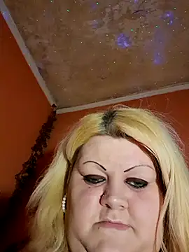 ducicsajsziii online show from December 18, 2024, 9:18 pm