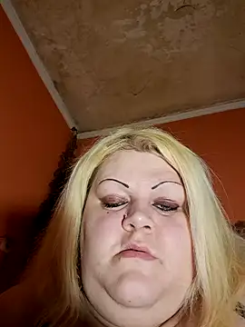 ducicsajsziii online show from January 9, 2025, 6:36 pm