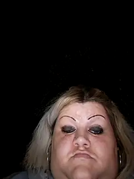 ducicsajsziii online show from October 13, 2025, 5:24 pm