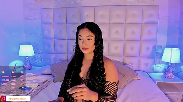 Snapshot of Gaby_Blaze chatting on December 3, 2024, 8:17 pm Gaby Blaze online show from December 3, 2024, 8:17 pm