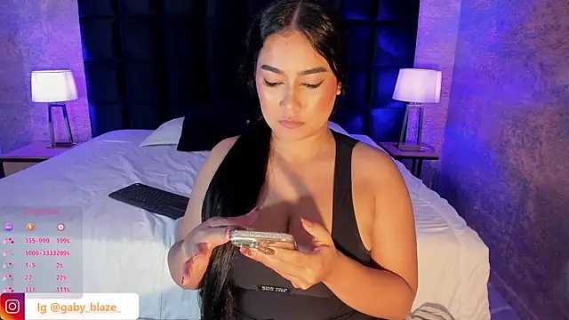 Snapshot of Gaby_Blaze chatting on February 26, 2025, 12:38 am Gaby Blaze online show from February 26, 2025, 12:38 am