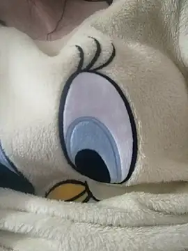 Snapshot of bruna_safadinhaa chatting on March 2, 2025, 9:42 am bruna safadinhaa online show from March 2, 2025, 9:42 am