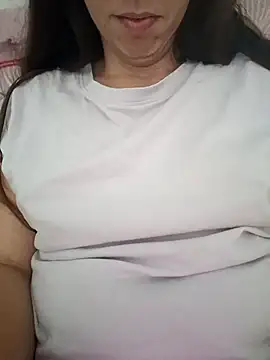 Snapshot of bruna_safadinhaa chatting on September 11, 2025, 3:56 pm bruna safadinhaa online show from September 11, 2025, 3:56 pm