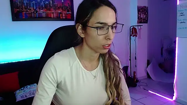 Niky 777 online show from November 4, 2025, 9:47 pm