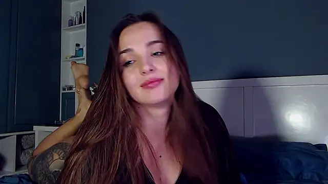 MeIisaLove online show from December 6, 2024, 7:10 am