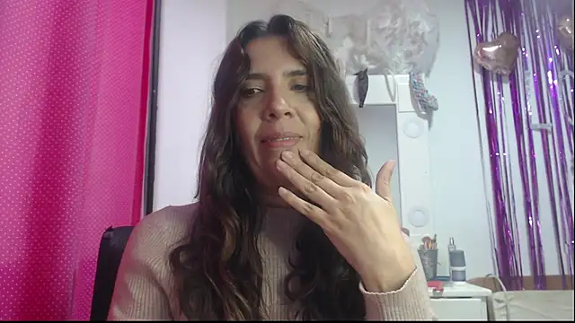 Victoria meester online show from February 17, 2025, 9:19 pm