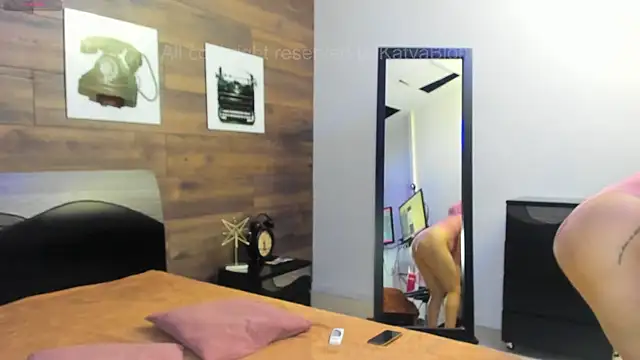 KatyaBlonding online show from November 13, 2025, 4:06 pm