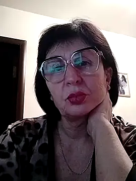 AlbinaXPretty online show from December 22, 2024, 2:27 pm