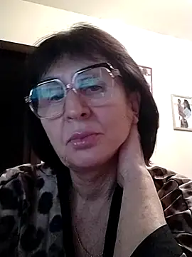 AlbinaXPretty online show from December 29, 2024, 8:04 pm