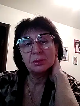 AlbinaXPretty online show from January 11, 2025, 3:31 pm