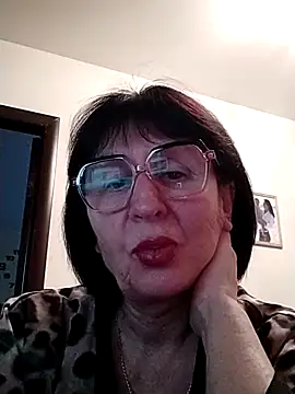 AlbinaXPretty online show from January 12, 2025, 1:48 pm