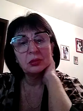 AlbinaXPretty online show from January 12, 2025, 7:42 pm