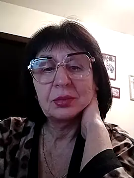 AlbinaXPretty online show from January 24, 2025, 9:26 pm