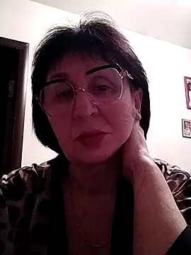 AlbinaXPretty online show from February 2, 2025, 7:04 pm