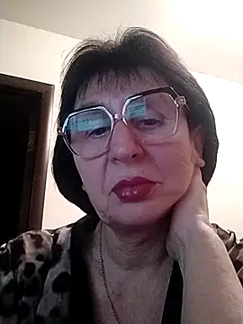 AlbinaXPretty online show from February 5, 2025, 7:20 pm