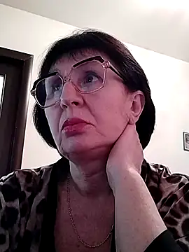 AlbinaXPretty online show from February 16, 2025, 2:00 pm