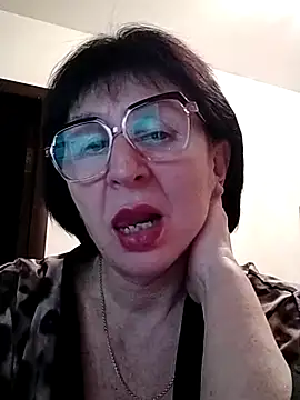 AlbinaXPretty online show from February 17, 2025, 9:52 pm