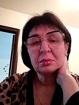 AlbinaXPretty online show from February 24, 2025, 7:55 am