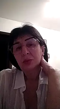 AlbinaXPretty online show from March 18, 2025, 9:21 pm