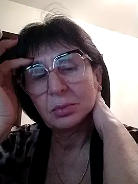 AlbinaXPretty online show from March 19, 2025, 8:11 pm