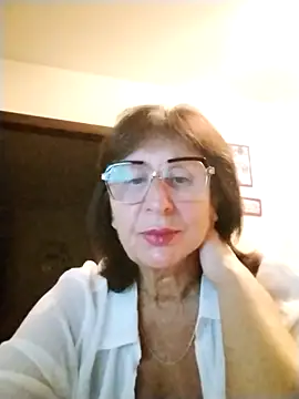 AlbinaXPretty online show from September 10, 2025, 7:25 pm