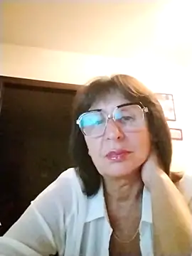 AlbinaXPretty online show from September 11, 2025, 7:36 pm