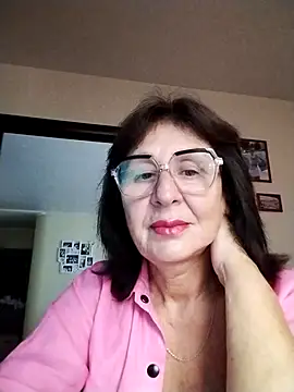 AlbinaXPretty online show from September 24, 2025, 8:28 am