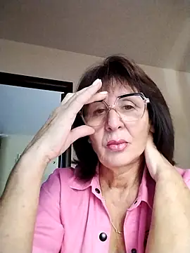 AlbinaXPretty online show from September 28, 2025, 7:25 am