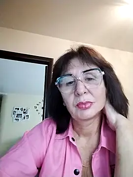 AlbinaXPretty online show from October 6, 2025, 9:29 am