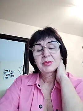 AlbinaXPretty online show from December 19, 2025, 9:16 am