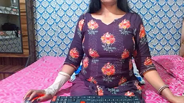 Snapshot of nikitahot3 chatting on December 14, 2025, 3:39 pm nikitahot3 online show from December 14, 2025, 3:39 pm