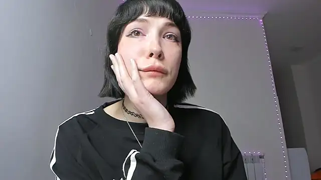 Snapshot of dollmore chatting on March 7, 2025, 4:55 pm dollmore online show from March 7, 2025, 4:55 pm