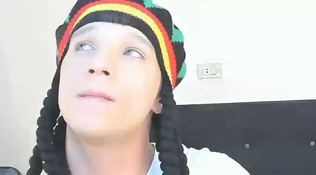 Snapshot of angelcortes chatting on December 6, 2024, 4:14 am angelcortes online show from December 6, 2024, 4:14 am