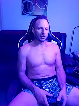 Funwithbrad1 online show from December 10, 2024, 7:58 am