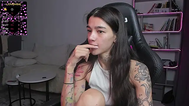 vinkitinkii online show from January 29, 2025, 10:05 am