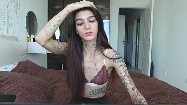 vinkitinkii online show from October 8, 2025, 6:55 am