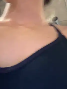 petrouchkaaa  online show from March 21, 2025, 9:23 am