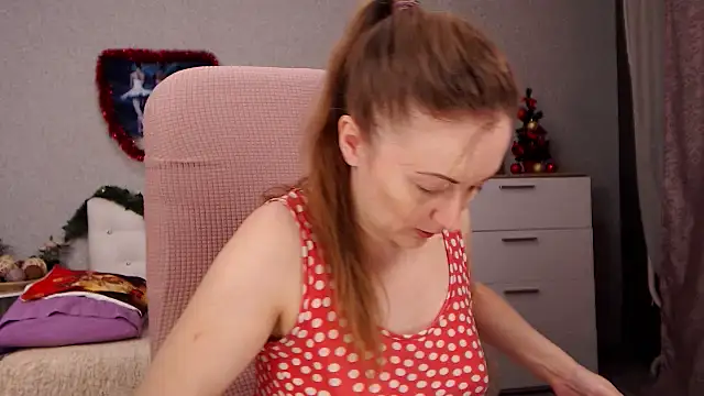 Snapshot of BettyFootFetish chatting on December 13, 2025, 9:31 pm BettyFootFetish online show from December 13, 2025, 9:31 pm