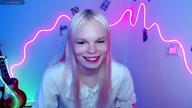 Emily Nyaffee online show from October 23, 2025, 2:44 am