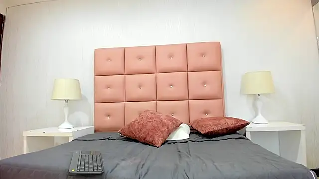 lhiamfit online show from January 12, 2025, 3:03 pm