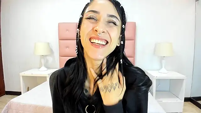 lhiamfit online show from January 22, 2025, 9:13 am