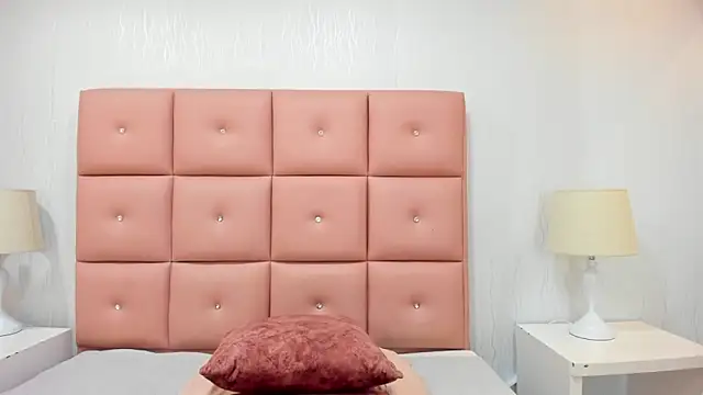 lhiamfit online show from January 25, 2025, 5:40 pm