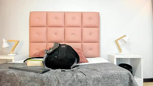 lhiamfit online show from November 16, 2025, 12:38 am