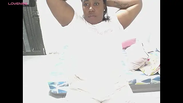 thickebonymilfF online show from December 1, 2025, 1:21 am