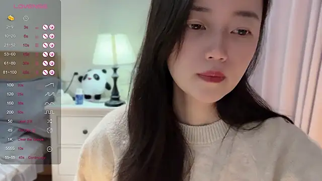 Snapshot of A-xena chatting on January 31, 2025, 12:40 pm A-xena online show from January 31, 2025, 12:40 pm