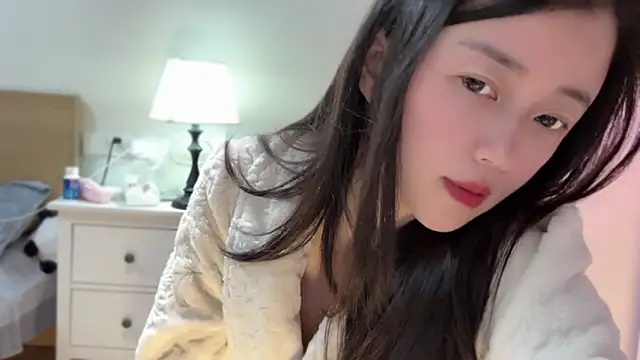 Snapshot of A-xena chatting on February 4, 2025, 1:38 pm A-xena online show from February 4, 2025, 1:38 pm